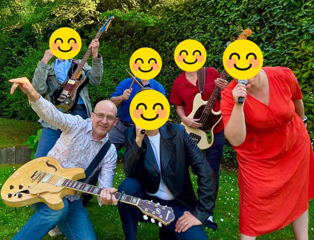 Professeur de guitare Rueil-Malmaison Cours de guitare Bougival Chatou Croissy-sur-Seine Suresnes Nanterre Puteaux Le Vésinet Professeur de basse électrique Cours de basse électrique domicile